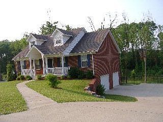 2nd image of 109 Chesapeake Trl