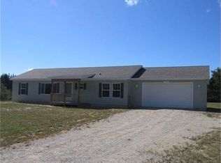 7276 Lake Ann Rd, Lake Ann, MI 49650