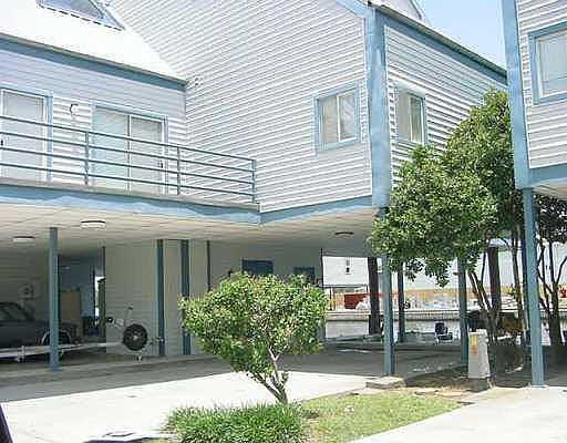 1st image of 136 Chantilly Loop