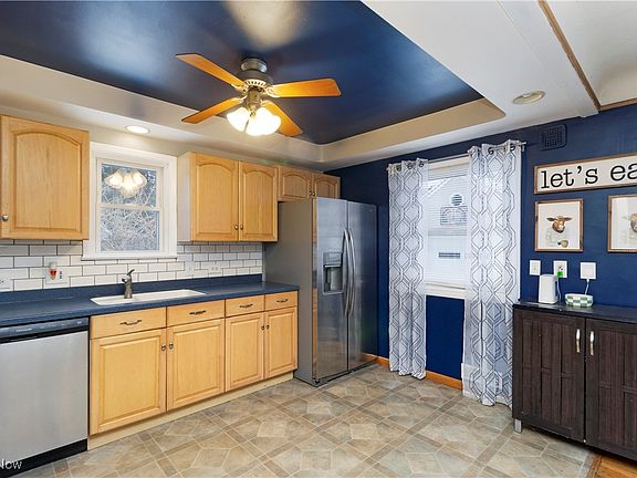 3rd image of 5854 Eldon Dr