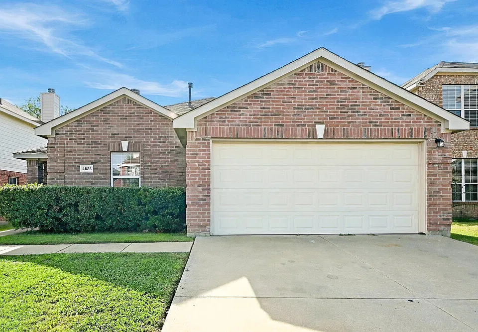 4625 Sleepy Ridge Cir