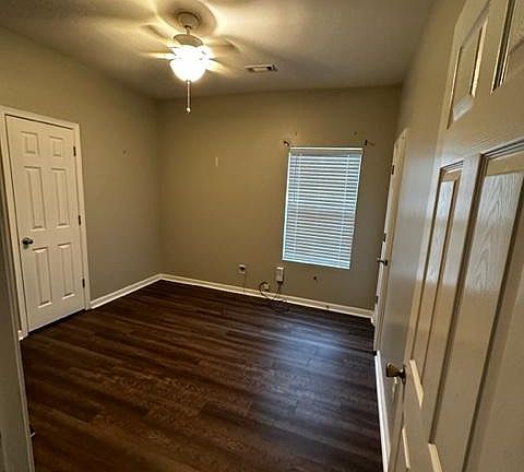 2nd image of 1373 Pebble Ridge Dr