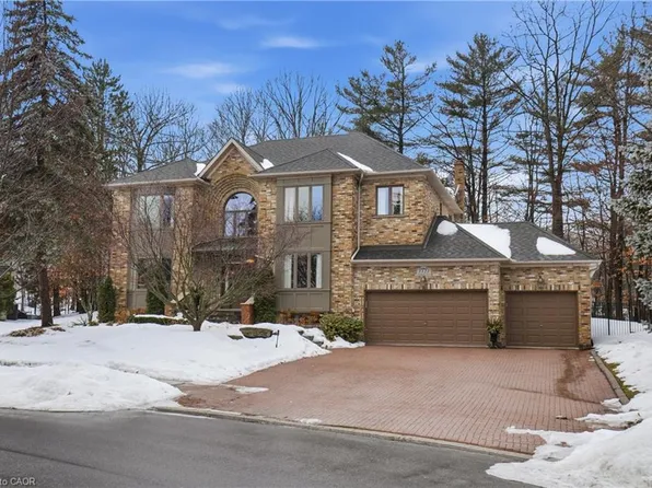 1121 Forestvale Dr, Burlington, ON L7P 4W3