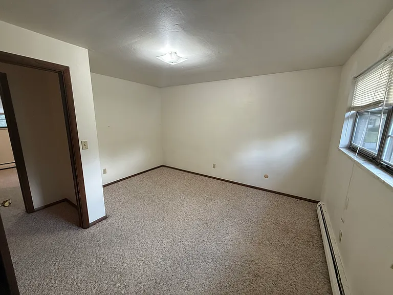 3930 Frederick St — Photo 8