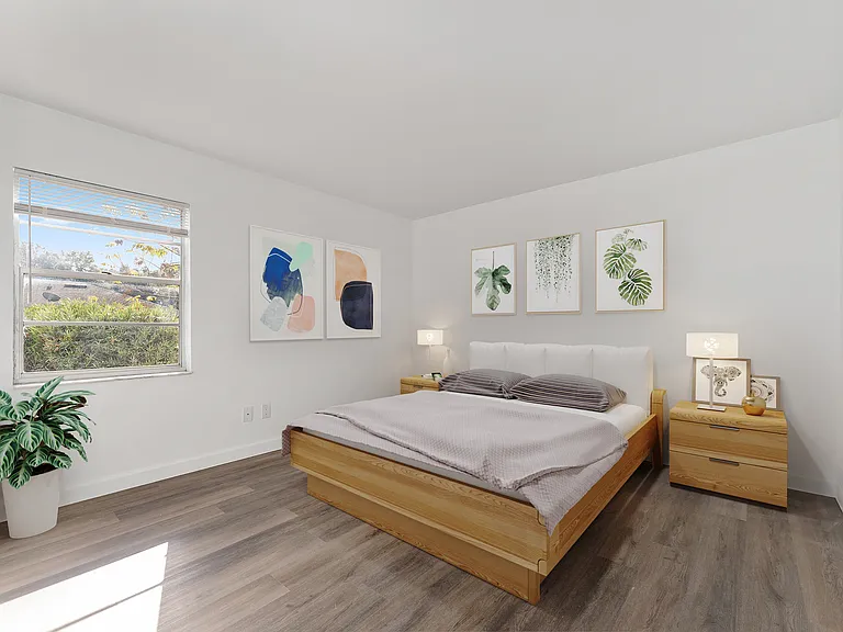 1836 SW 108th Ln #3 — Photo 3