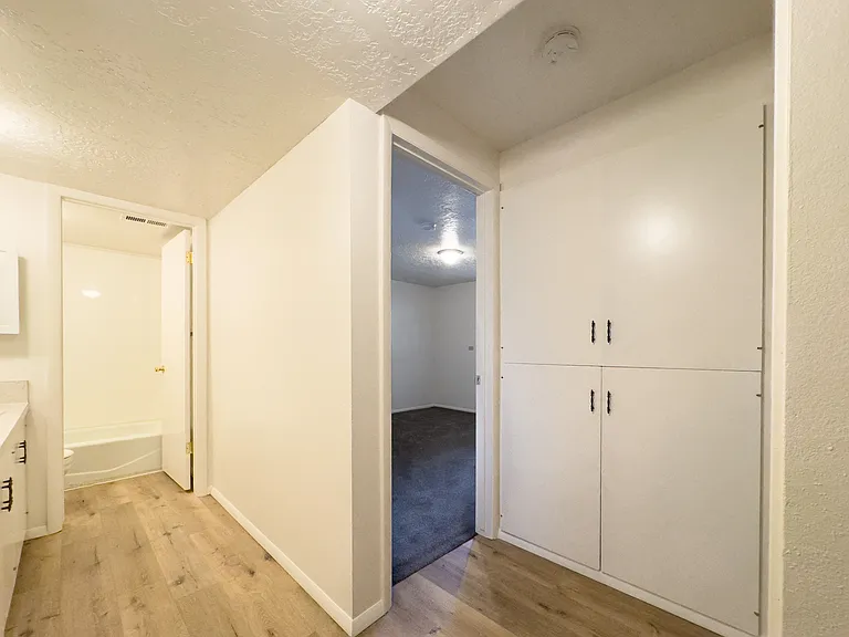 2153 W 220 N #A — Photo 12
