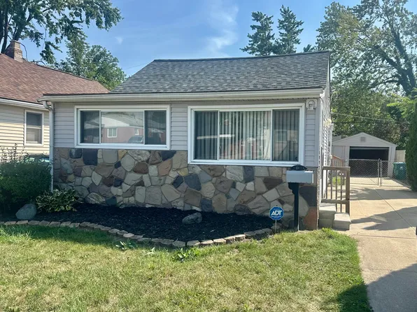 22464 Rein Ave, Eastpointe, MI 48021