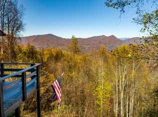 909 Whisper Mountain Rd, Franklin, NC 28734