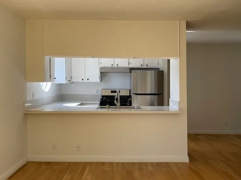 1212 Arapahoe St #305 — Photo 15
