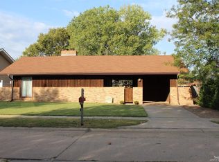 2354 Aurora Ave, Salina, KS 67401