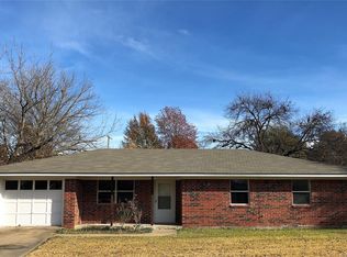 603 S 1st Ave, Madill, OK 73446