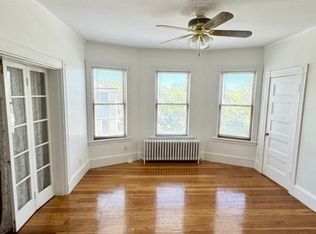 9 Oakview Ter #2, Jamaica Plain, MA 02130