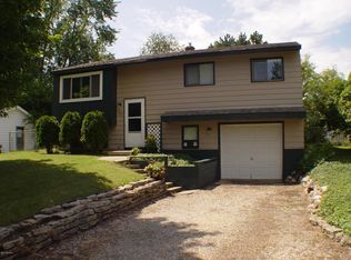 310 Greenwood Ct, Middleville, MI 49333