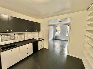 22 Saint Marks Pl APT 6, New York, NY 10003