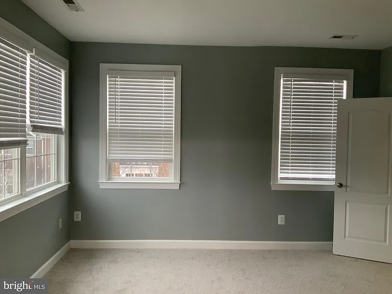 3301 Castle Ridge Cir #36 — Photo 32