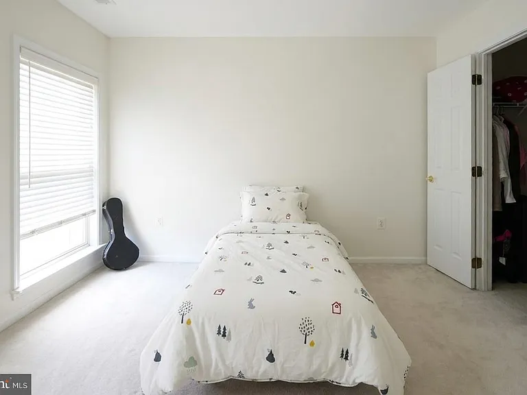 4658 Hummingbird Ln — Photo 38