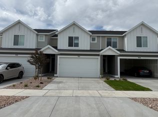 914 E Lubber Ln, Saratoga Springs, UT 84045