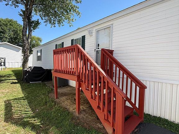 2nd image of 7959 Telegraph Rd Trailer 114