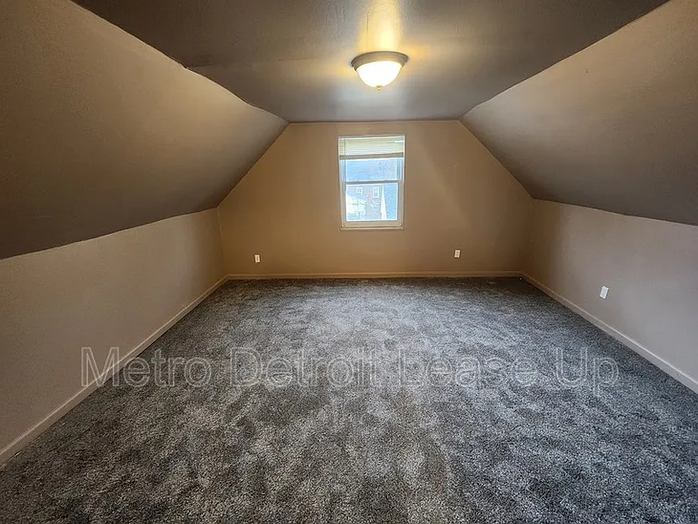 10724 Whitehill St — Photo 8