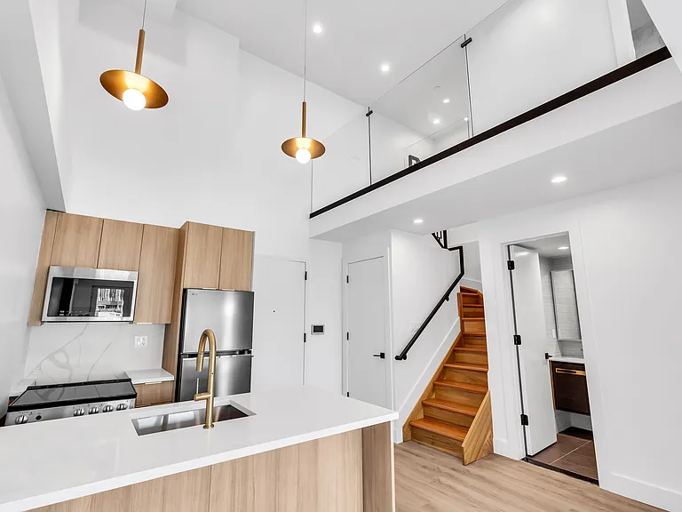 78 Beaver St #4B — Photo 5