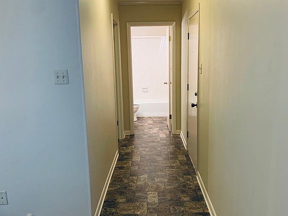 5th image of 4401 North St