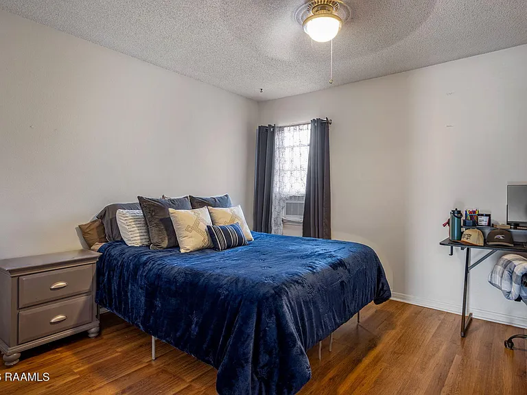 109 Southfield Pkwy — Photo 17