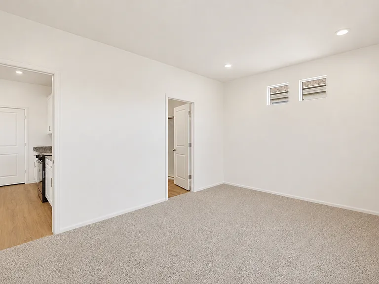 18000 W Calle Lejos — Photo 12