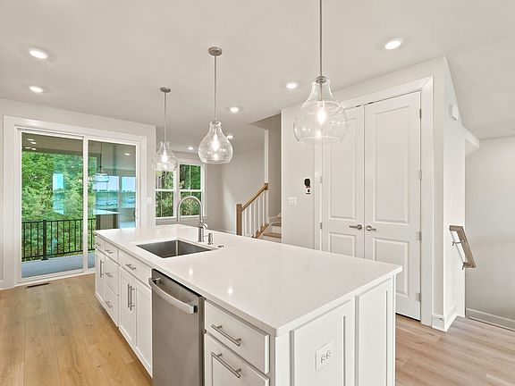 4th image of 11152 Lanier Farm Loop