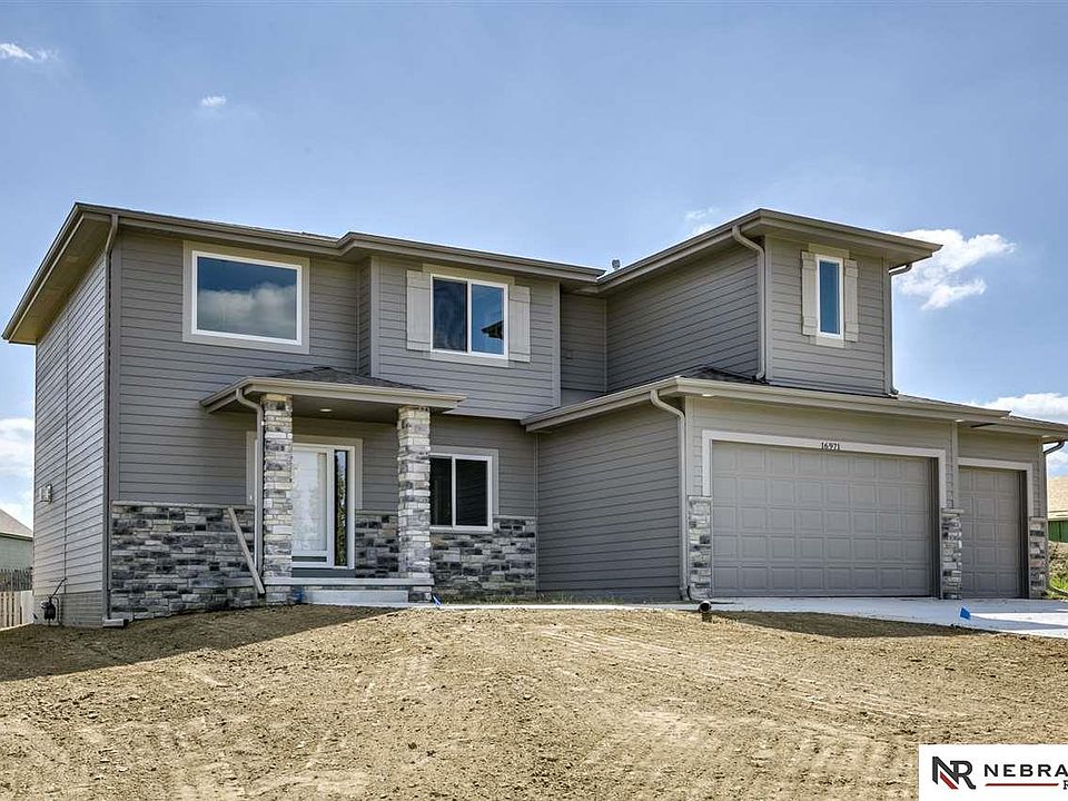 1st image of 7823 S 194th Ave