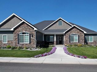 230 Pebble Creek Rd, Powell, WY 82435