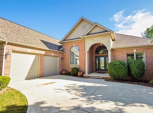 1009 Regents Park Dr, Monroe, MI 48161