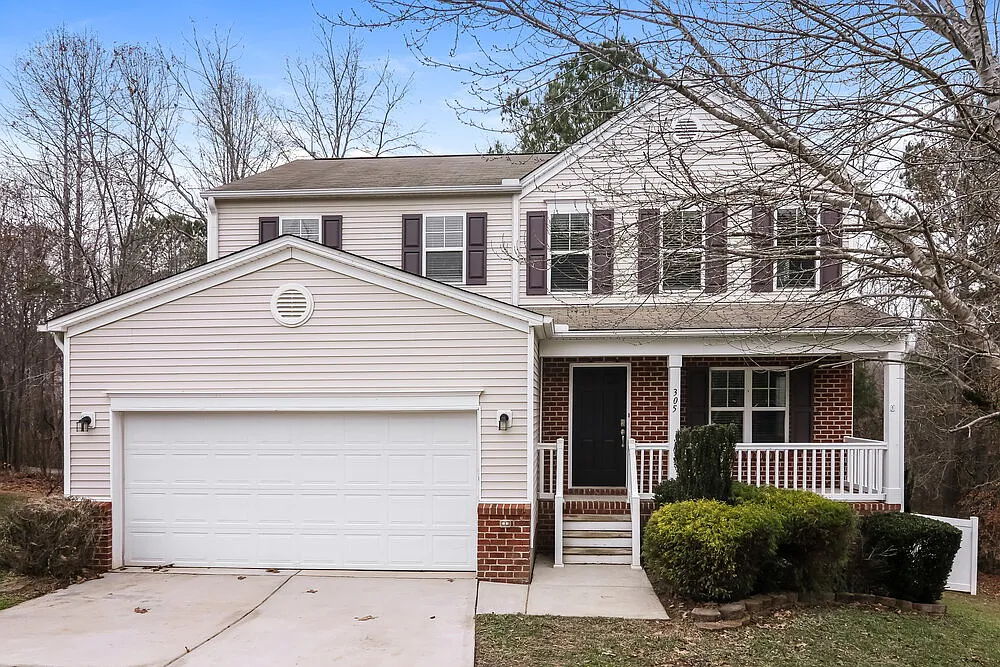 3 bed, 2.5 bath, 1930 sqft, $1,945 — Photo 1