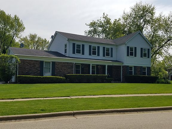 2nd image of 602 Hillcrest Dr