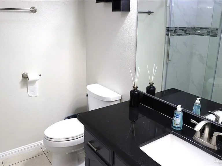 3804 W Kerria Ave — Photo 9