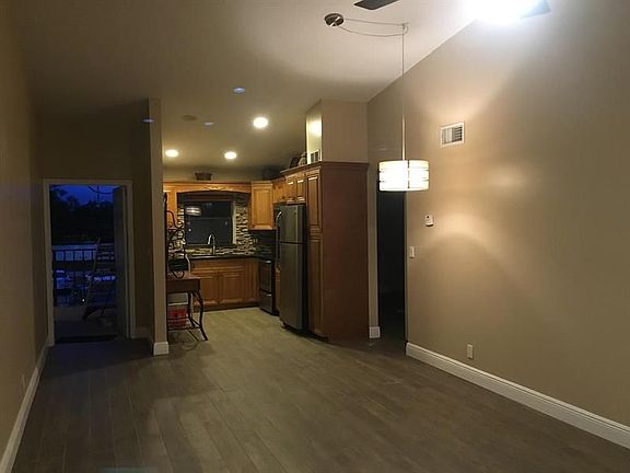 4th image of 2600 Greenwood Ter APT 204