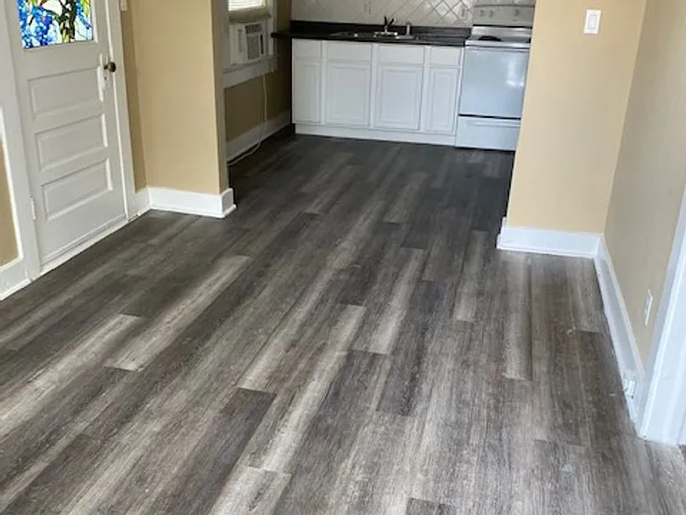 735 N Westmoreland Dr — Photo 10