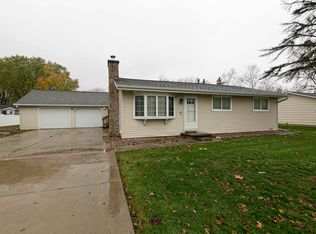 216 N 9th Ave, Winneconne, WI 54986