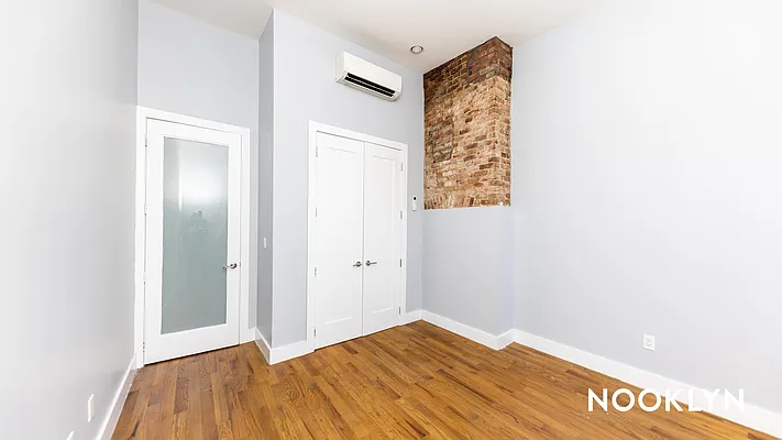 Rented by Nooklyn NYC LLC | media 12