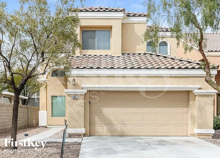 6857 N Campbell Rd — Photo 1