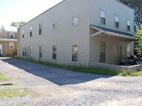 2nd image of 15 1/2 S Jefferson St APT 2