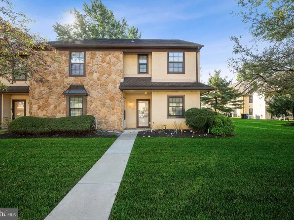 203 Allens Ln, Mullica Hill, NJ 08062