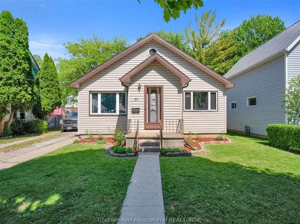 90 Main St, Chatham Kent, ON N8A 2G8