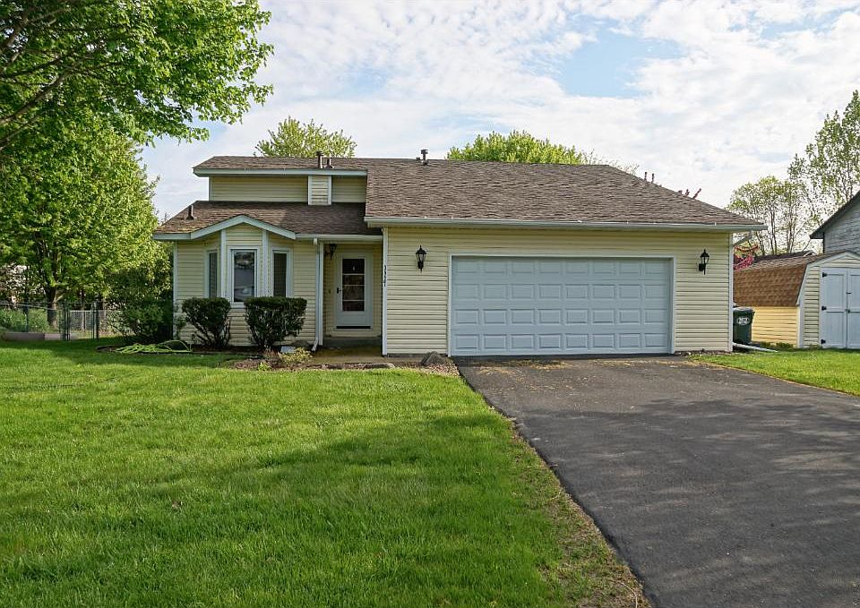 1st image of 3927 Westbury Dr