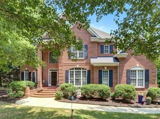 402 Quicksilver Ct, Greensboro, NC 27455