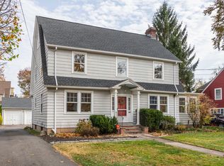 28 Lexington Rd, West Hartford, CT 06119