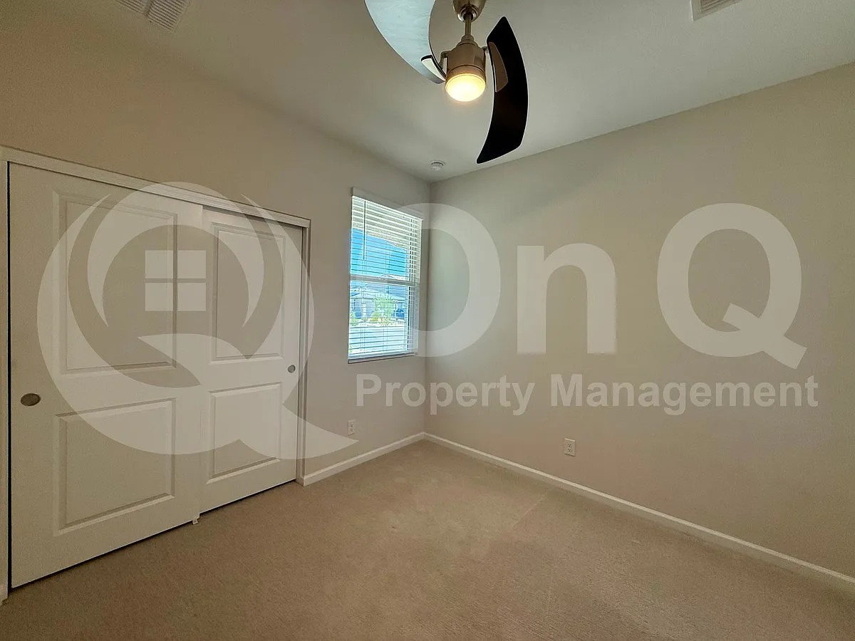 3 bed, 2.0 bath, 1463 sqft, $2,100 — Photo 2