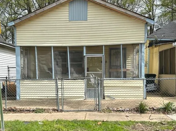 213 Avenue G, Greenwood, MS 38930