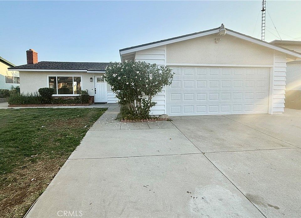 1st image of 24771 Valecrest Dr