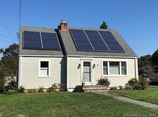 14 Berry Patch Rd, Branford, CT 06405