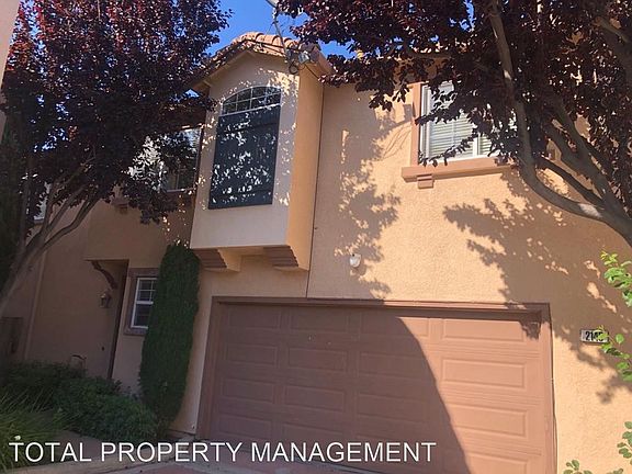 2nd image of 2145 Kingsbury Cir